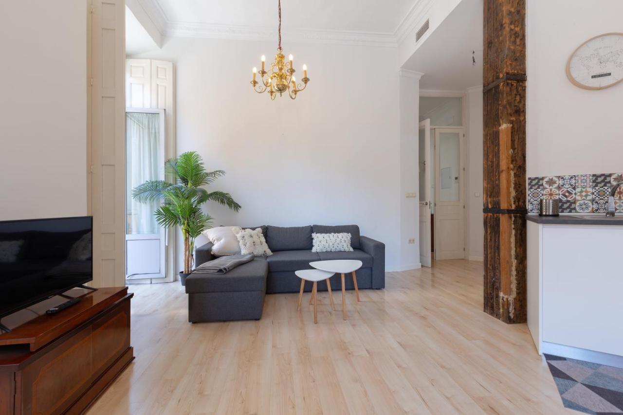 Luminoso apartamento de dos habitaciones con vistas a las Catedral Málaga Exterior foto