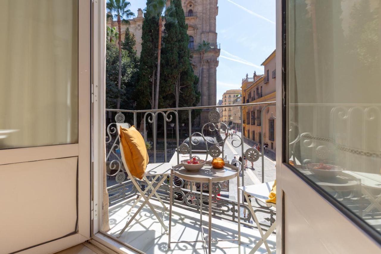 Luminoso apartamento de dos habitaciones con vistas a las Catedral Málaga Exterior foto